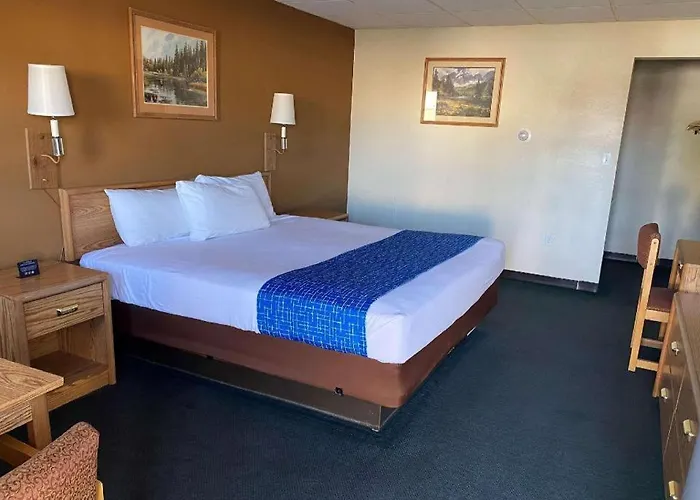 Travelodge By Wyndham Hotel 2*